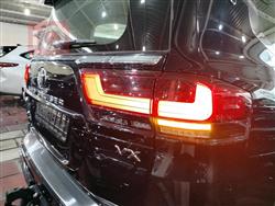 تۆیۆتا لاند کروزەر